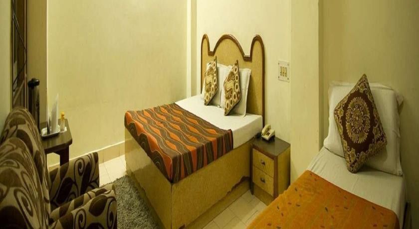 Hotel Woodland Deluxe Ню Делхи Екстериор снимка