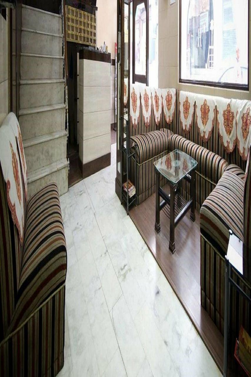 Hotel Woodland Deluxe Ню Делхи Екстериор снимка